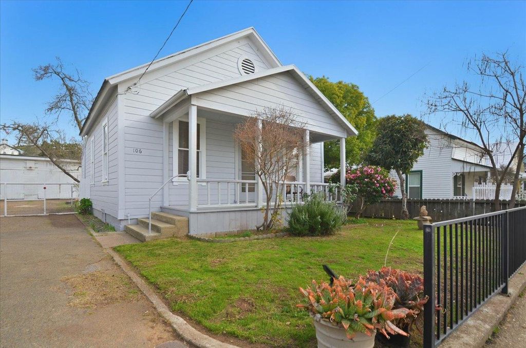 106 Boston Aly, Sutter Creek, CA 95685