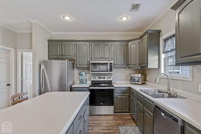 1005 Paragould Drive, Jonesboro, AR 72405