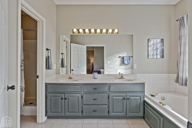 1005 Paragould Drive, Jonesboro, AR 72405