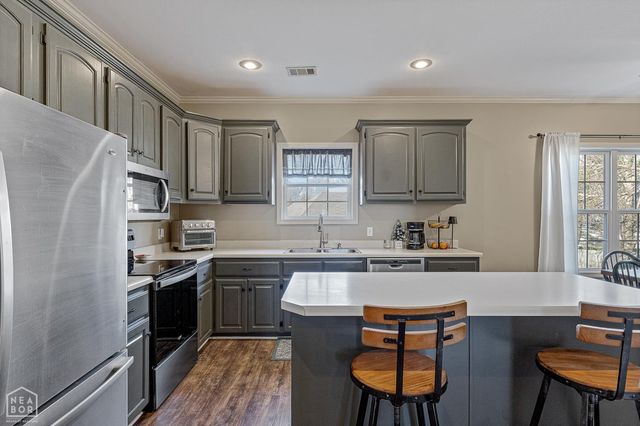 1005 Paragould Drive, Jonesboro, AR 72405