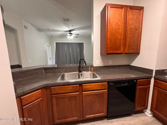 8601 BEACH Boulevard 1312, Jacksonville, FL 32216