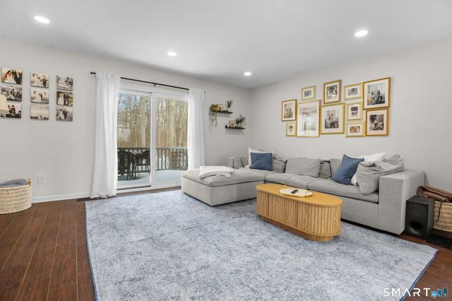 353 Green Rock 353, Shelton, CT 06484