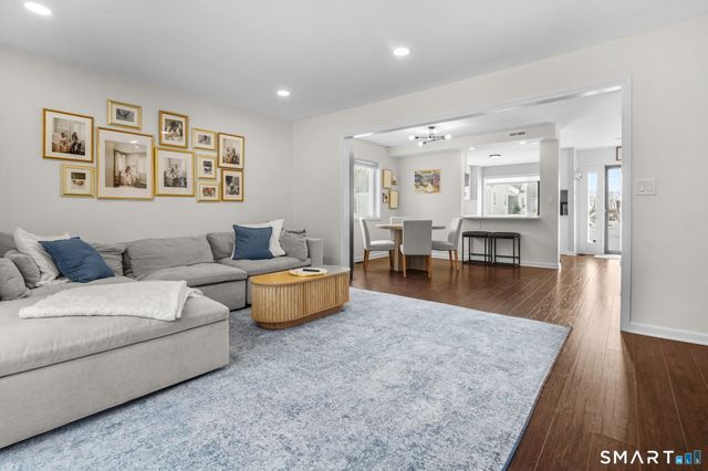 353 Green Rock 353, Shelton, CT 06484