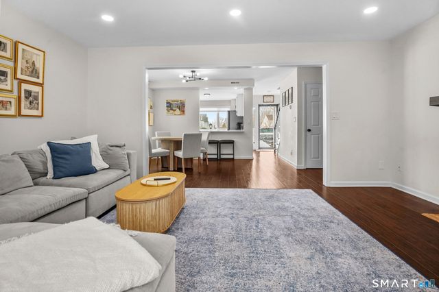 353 Green Rock 353, Shelton, CT 06484