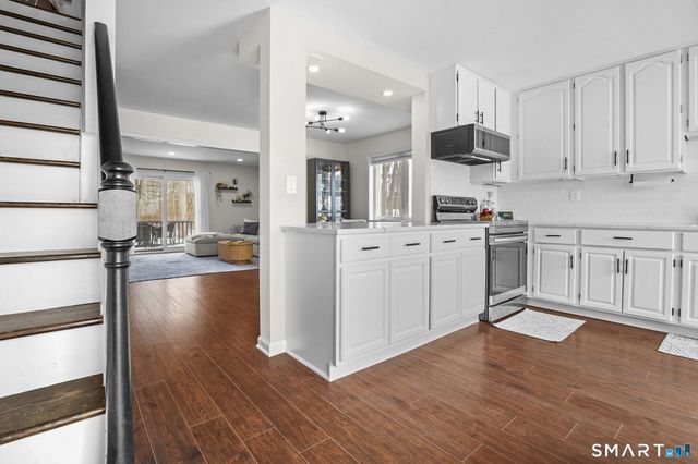 353 Green Rock 353, Shelton, CT 06484