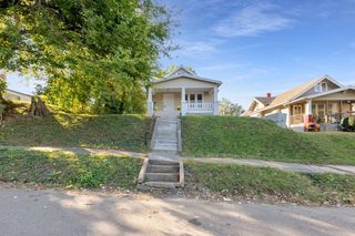 2908 Charles Street, St Joseph, MO 64507