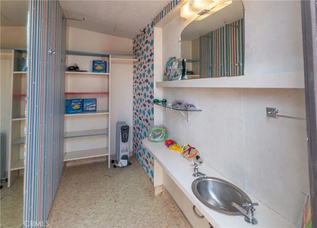 517 S Griffith Park, Burbank, CA 91506