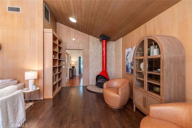 517 S Griffith Park, Burbank, CA 91506