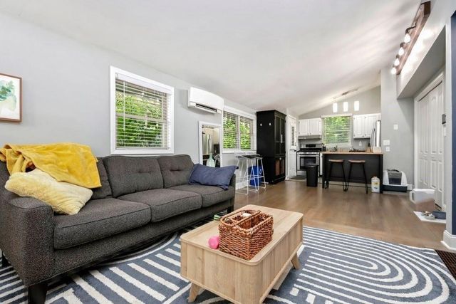 677 Holmes Street NW, Atlanta, GA 30318