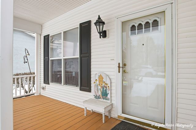 54 Rocking Horse Lane, Grayslake, IL 60030