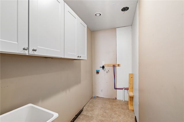 109 N Main St, Houston, PA 15342