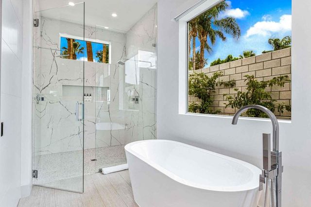 72985 Somera Road, Palm Desert, CA 92260