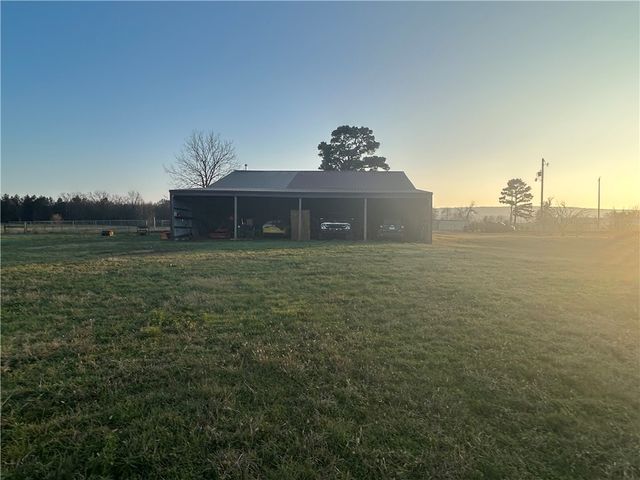 10390 Eden Road, Ola, AR 72853