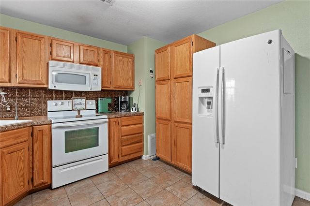 10390 Eden Road, Ola, AR 72853