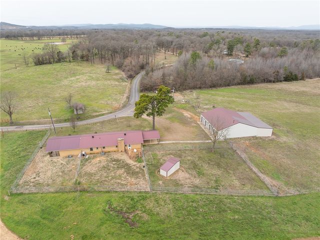 10390 Eden Road, Ola, AR 72853