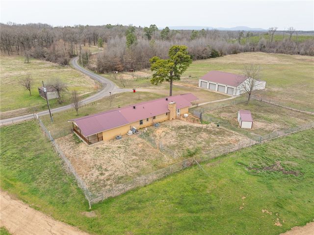 10390 Eden Road, Ola, AR 72853