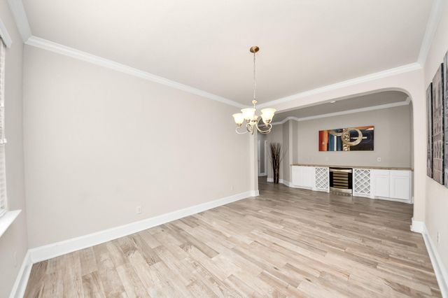 143 W Wading Pond Circle, Tomball, TX 77375