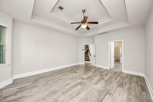 143 W Wading Pond Circle, Tomball, TX 77375
