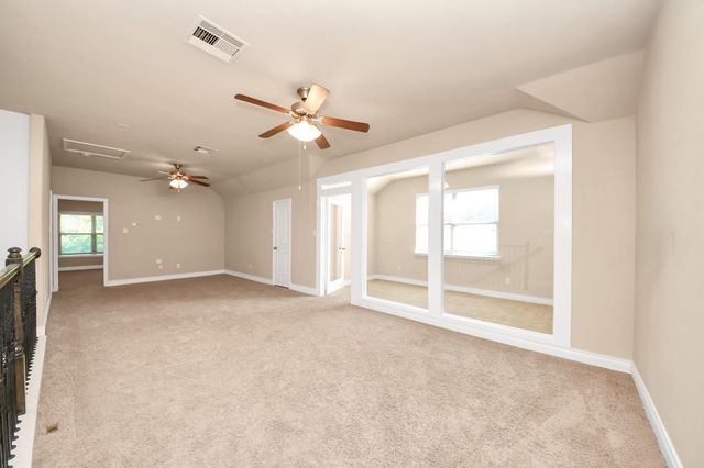 143 W Wading Pond Circle, Tomball, TX 77375