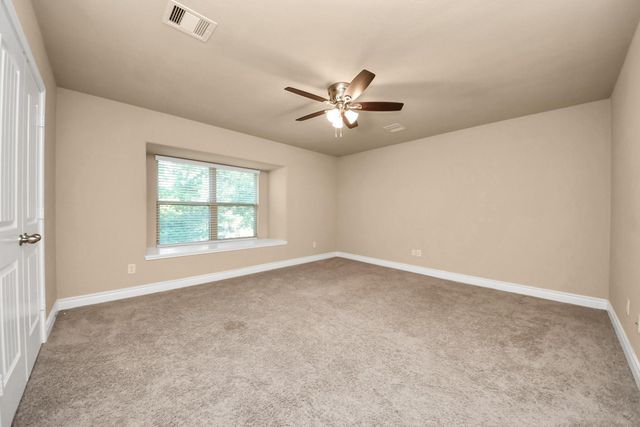 143 W Wading Pond Circle, Tomball, TX 77375