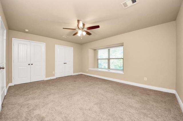 143 W Wading Pond Circle, Tomball, TX 77375
