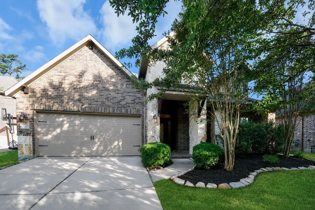 143 W Wading Pond Circle, Tomball, TX 77375