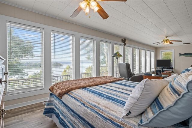 38 Lakeland Rd, Waverly, TN 37185