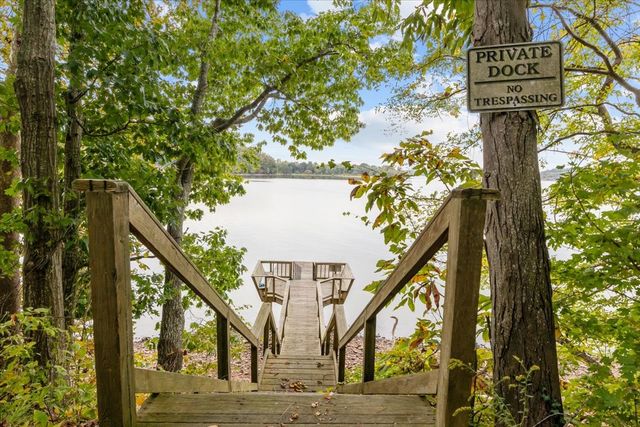 38 Lakeland Rd, Waverly, TN 37185