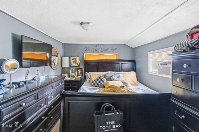 2874 School Street, Simi Valley, CA 93065