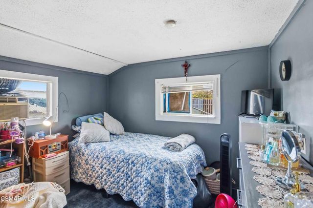 2874 School Street, Simi Valley, CA 93065