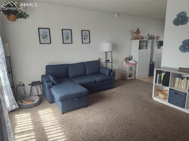 37 Massari Road, Pueblo, CO 81001