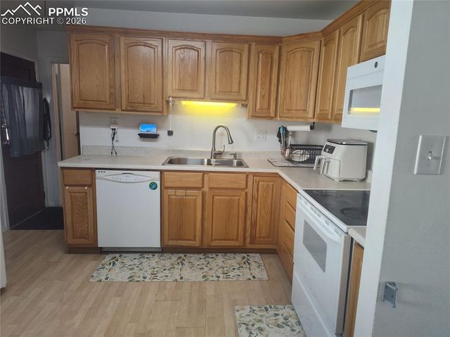 37 Massari Road, Pueblo, CO 81001