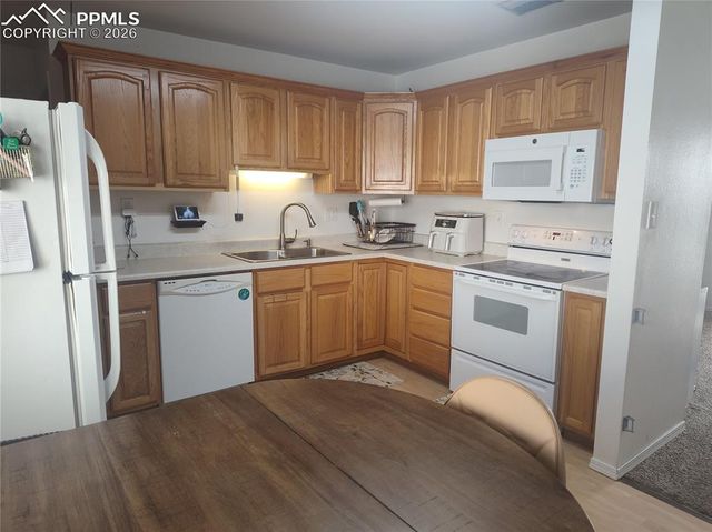 37 Massari Road, Pueblo, CO 81001