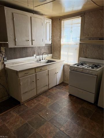 1328 Bolton ST, Norfolk, VA 23504