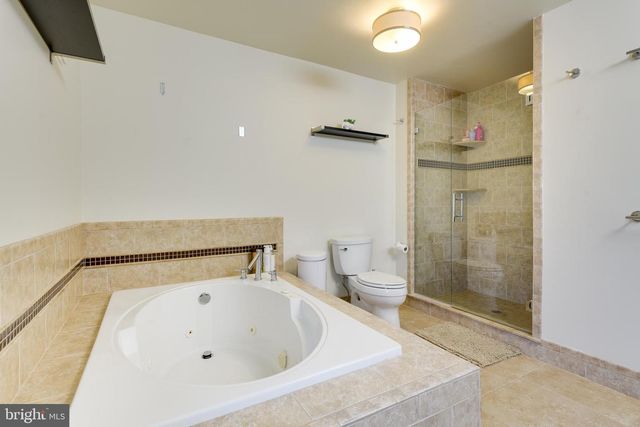 1120 BRIANS WAY, Wayne, PA 19087