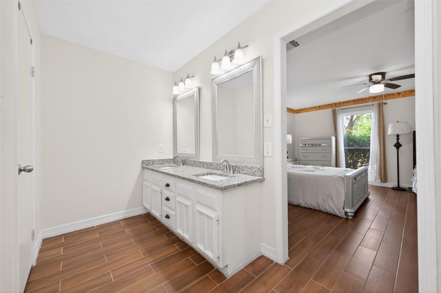 5722 Arncliffe Drive, Houston, TX 77088