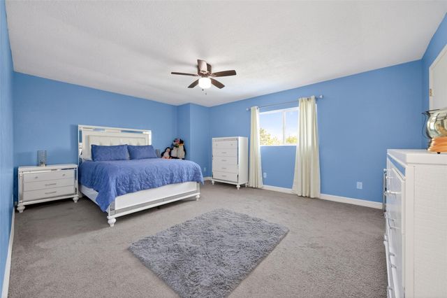 5722 Arncliffe Drive, Houston, TX 77088