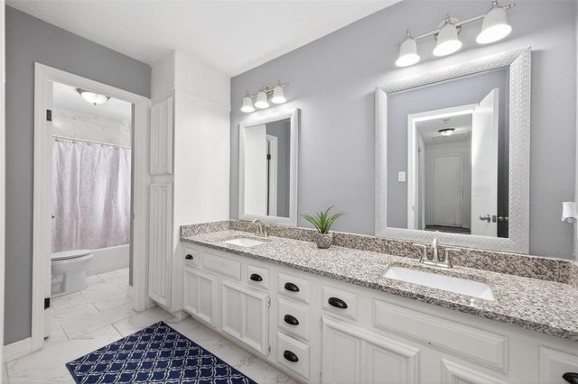 5722 Arncliffe Drive, Houston, TX 77088