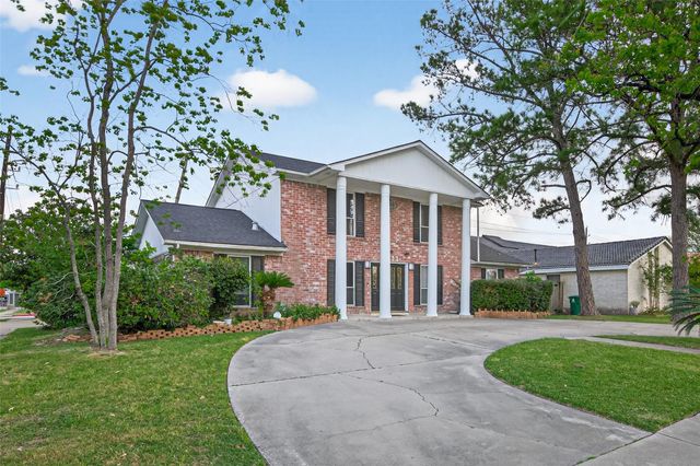 5722 Arncliffe Drive, Houston, TX 77088