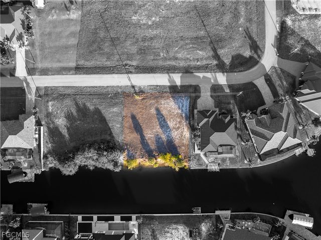 1418 NW 33rd PL, Cape Coral, FL 33993