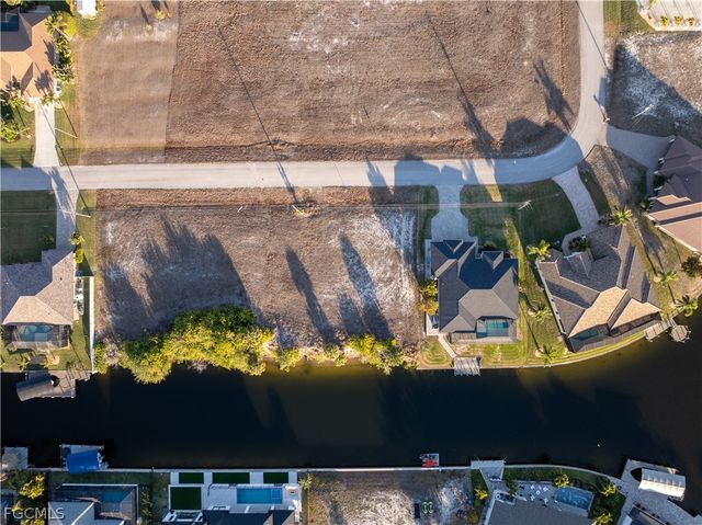 1418 NW 33rd PL, Cape Coral, FL 33993
