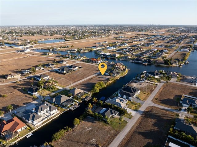 1418 NW 33rd PL, Cape Coral, FL 33993