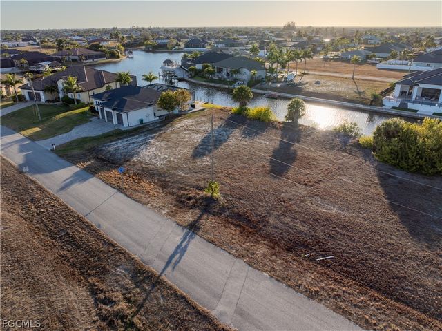 1418 NW 33rd PL, Cape Coral, FL 33993