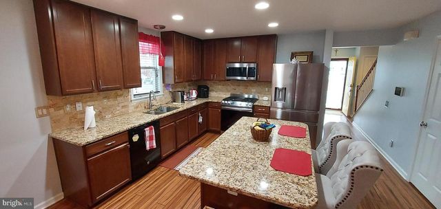 232 W PEMBROOKE DR, Smyrna, DE 19977