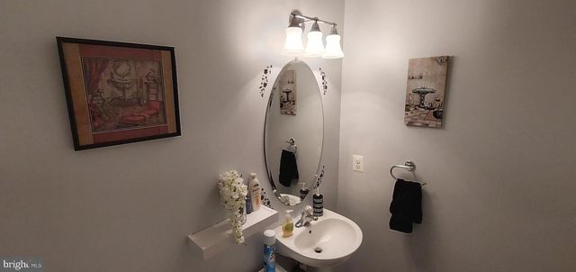 232 W PEMBROOKE DR, Smyrna, DE 19977