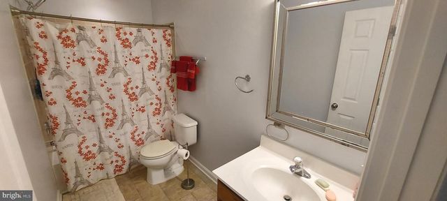 232 W PEMBROOKE DR, Smyrna, DE 19977