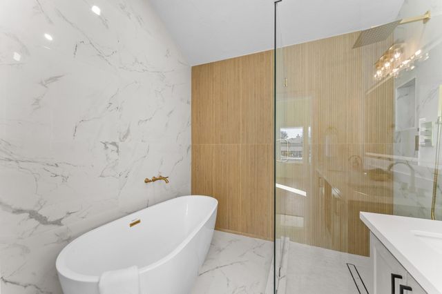 11003 Landsbury Court, Houston, TX 77099