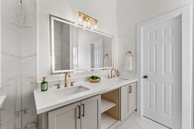 11003 Landsbury Court, Houston, TX 77099