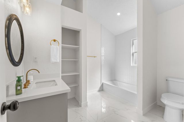 11003 Landsbury Court, Houston, TX 77099