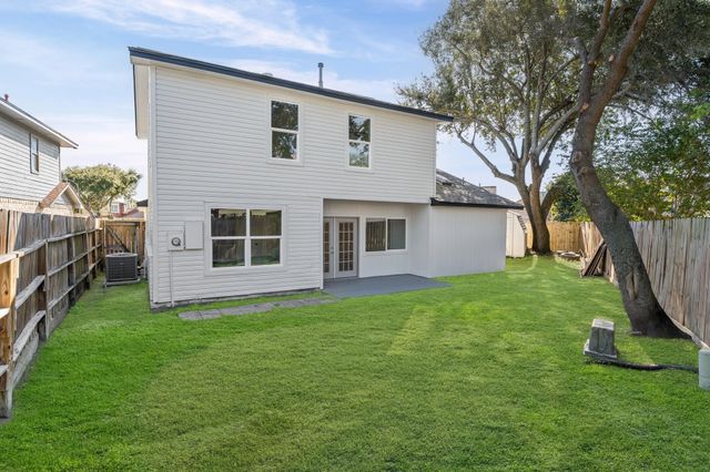 11003 Landsbury Court, Houston, TX 77099